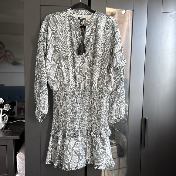 Aqua animal print mini dress - Picture 2 of 8